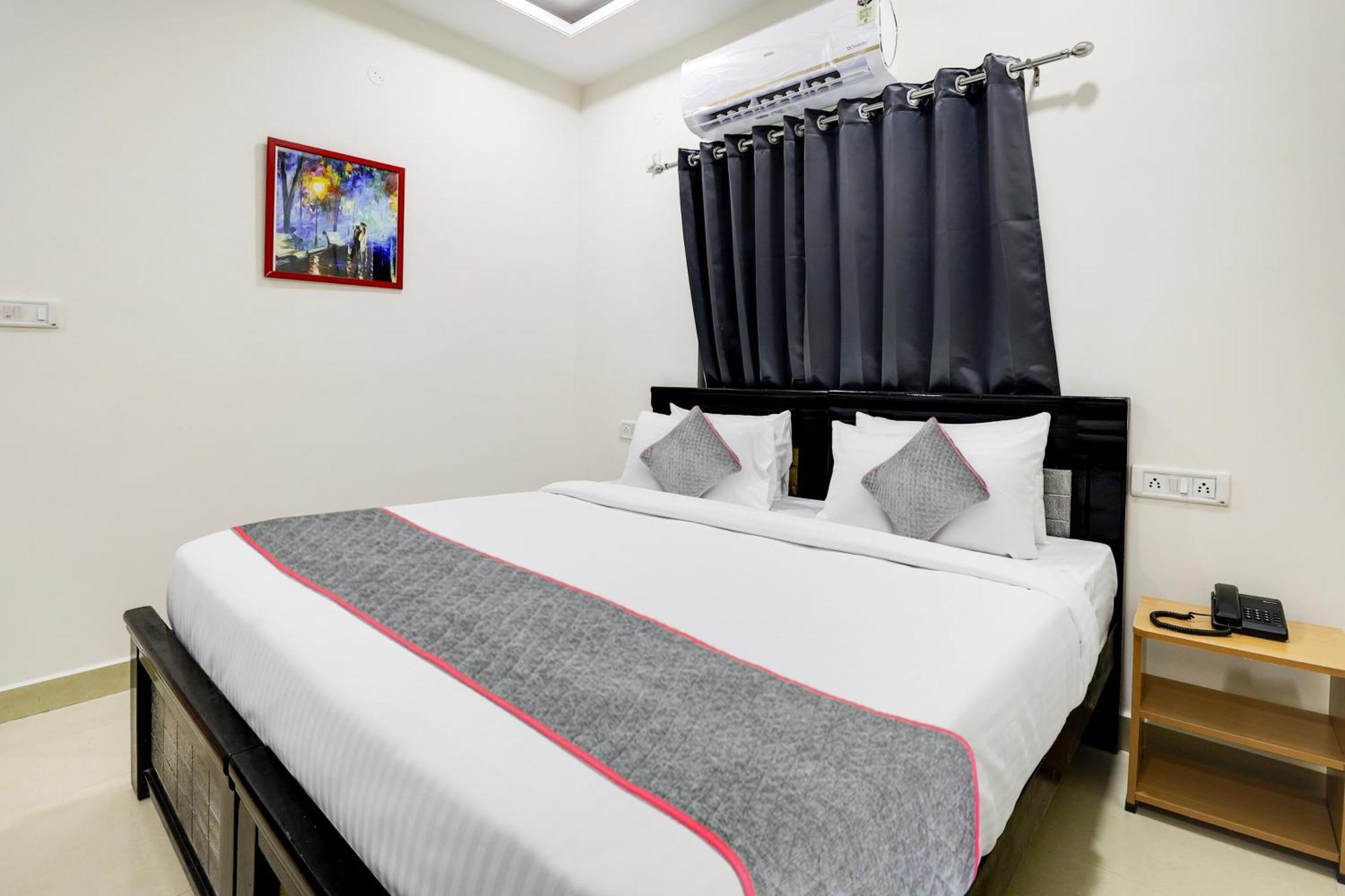 Super Townhouse De Alphabet Hotel Kukatpally Nexus Mall Hyderabad Luaran gambar