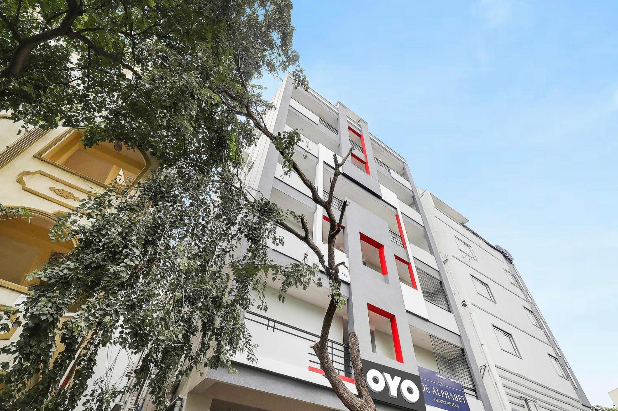 Super Townhouse De Alphabet Hotel Kukatpally Nexus Mall Hyderabad Luaran gambar